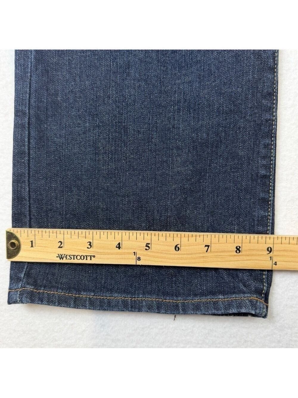 Lucky Brand Jeans Mens Classic Fit 30x 28 Blue Denim Straight Leg Short Inseam - Picture 10 of 10